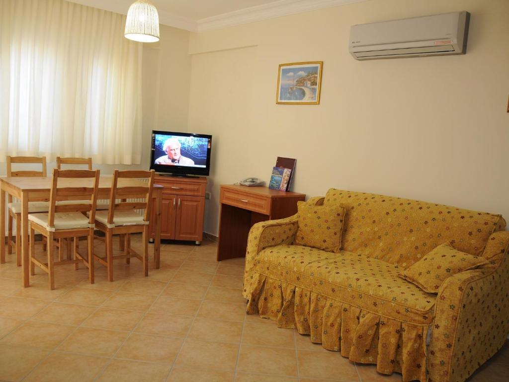 Sea Breeze And Hotel 4*