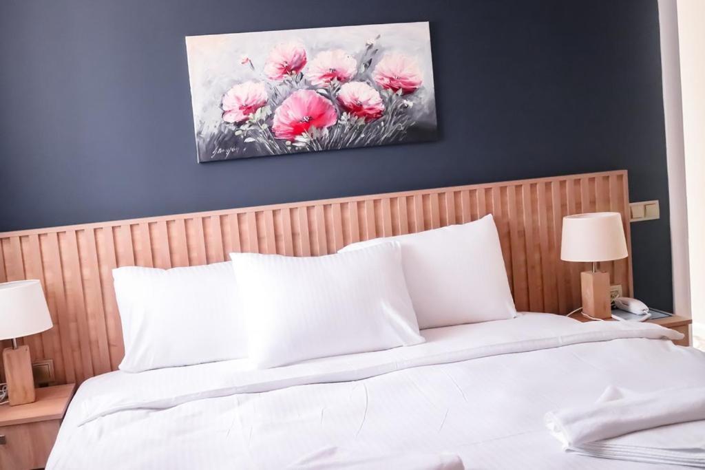 Sea Breeze And Hotel 4*